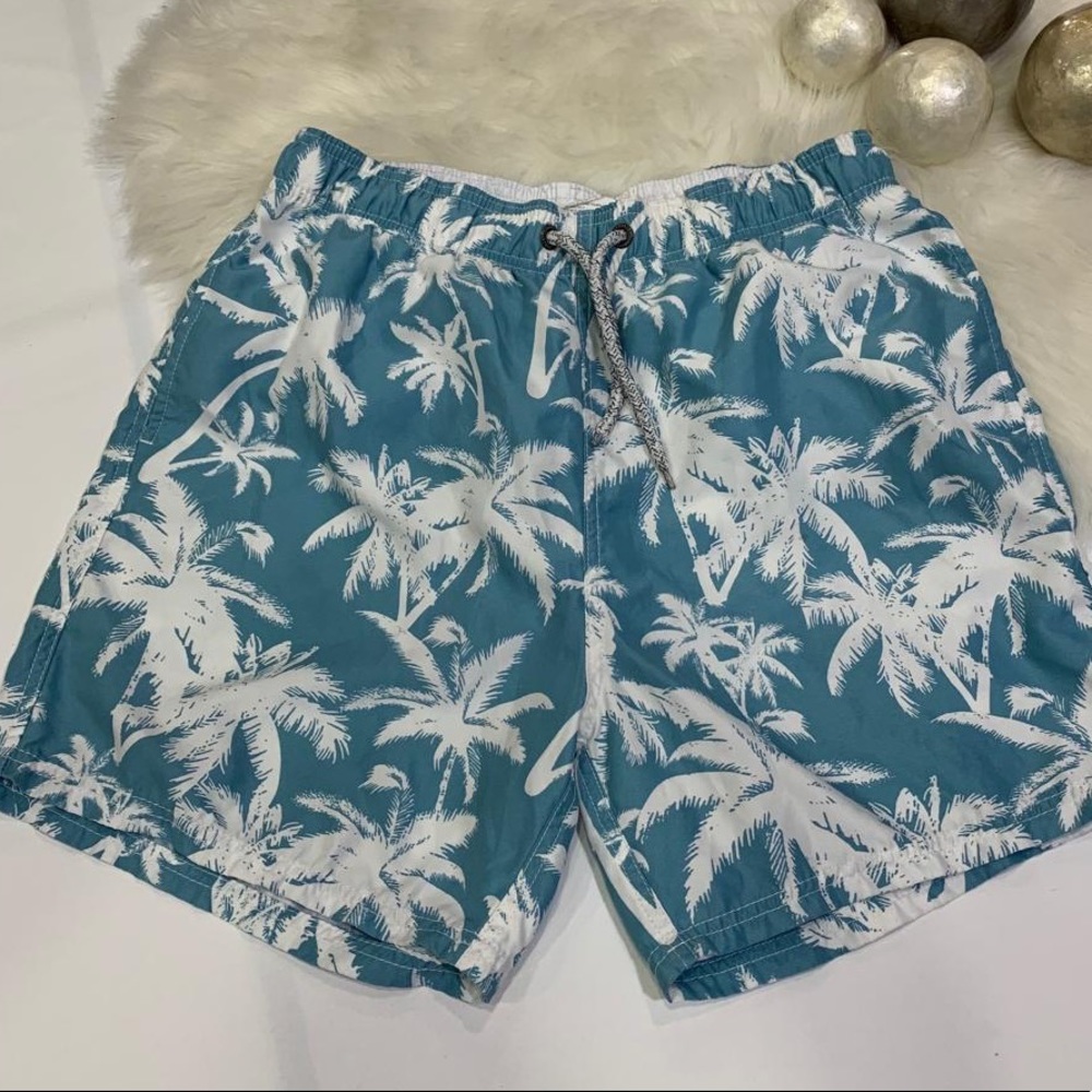 ISLANDHAZE Men’s elastic waist shorts size XL